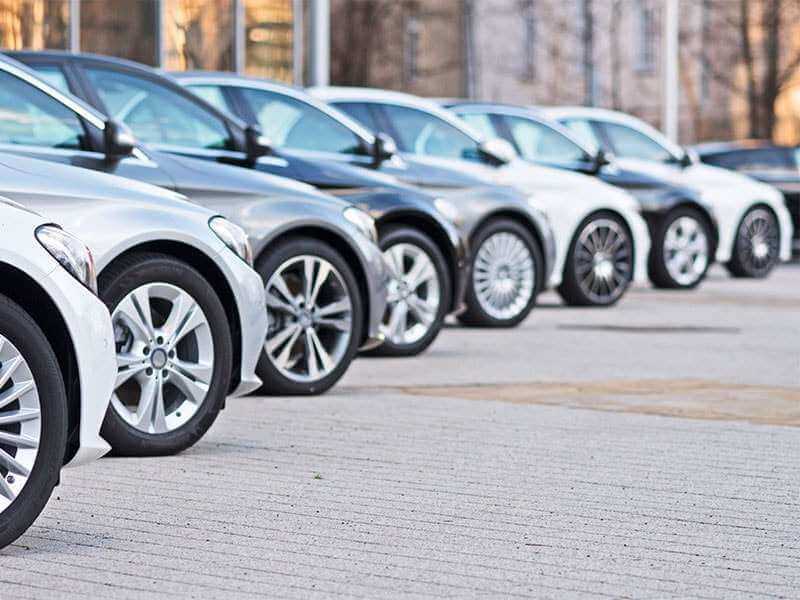 Las matriculaciones de turismos suben un 12,3% en abril